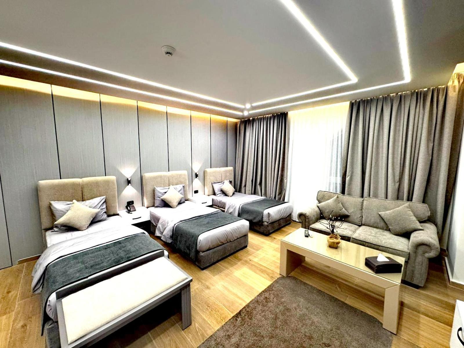 Queens Suite Hotel Beiroet Buitenkant foto
