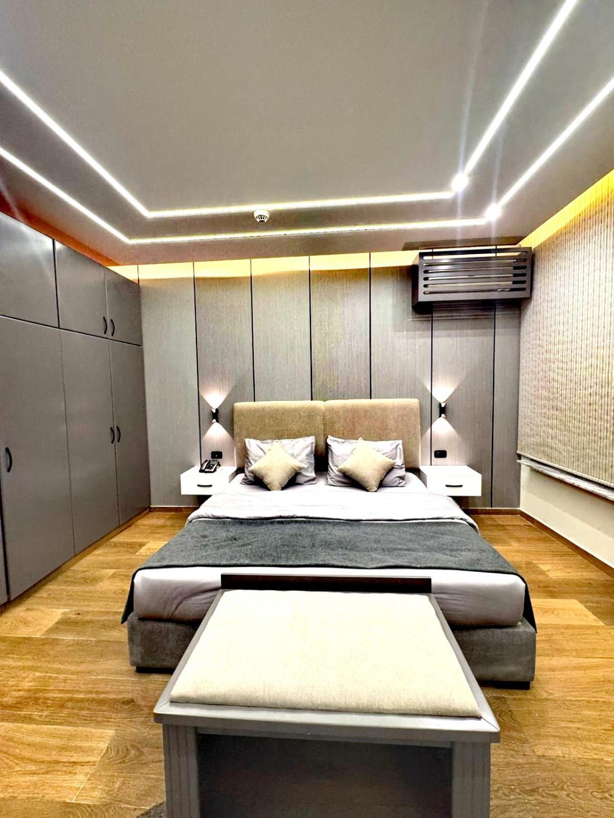 Queens Suite Hotel Beiroet Buitenkant foto