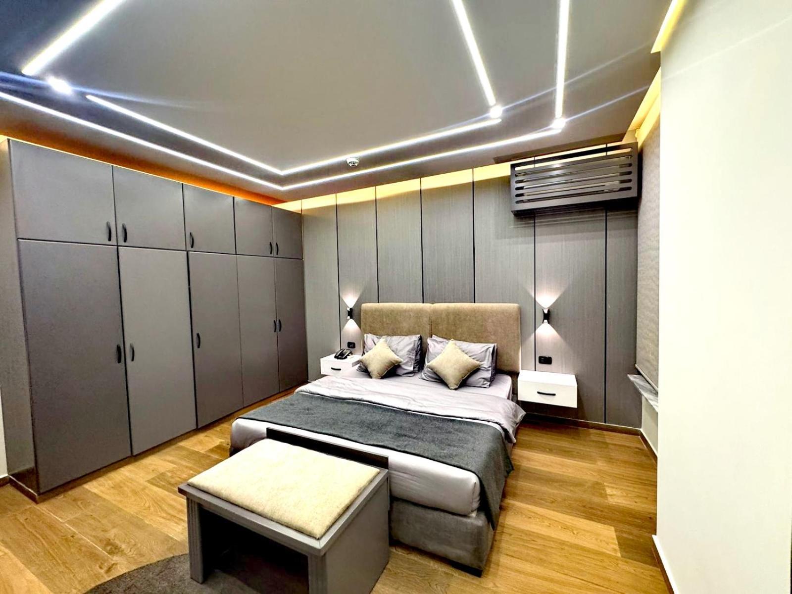 Queens Suite Hotel Beiroet Buitenkant foto
