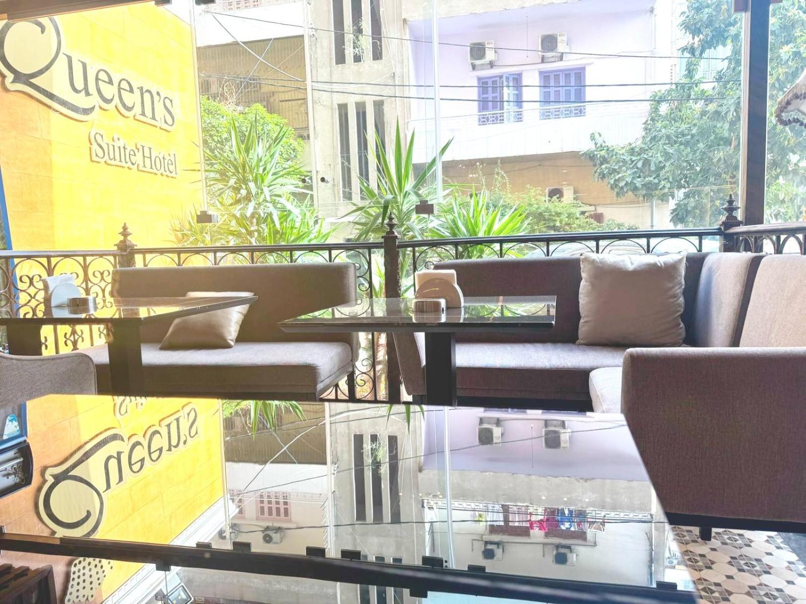 Queens Suite Hotel Beiroet Buitenkant foto