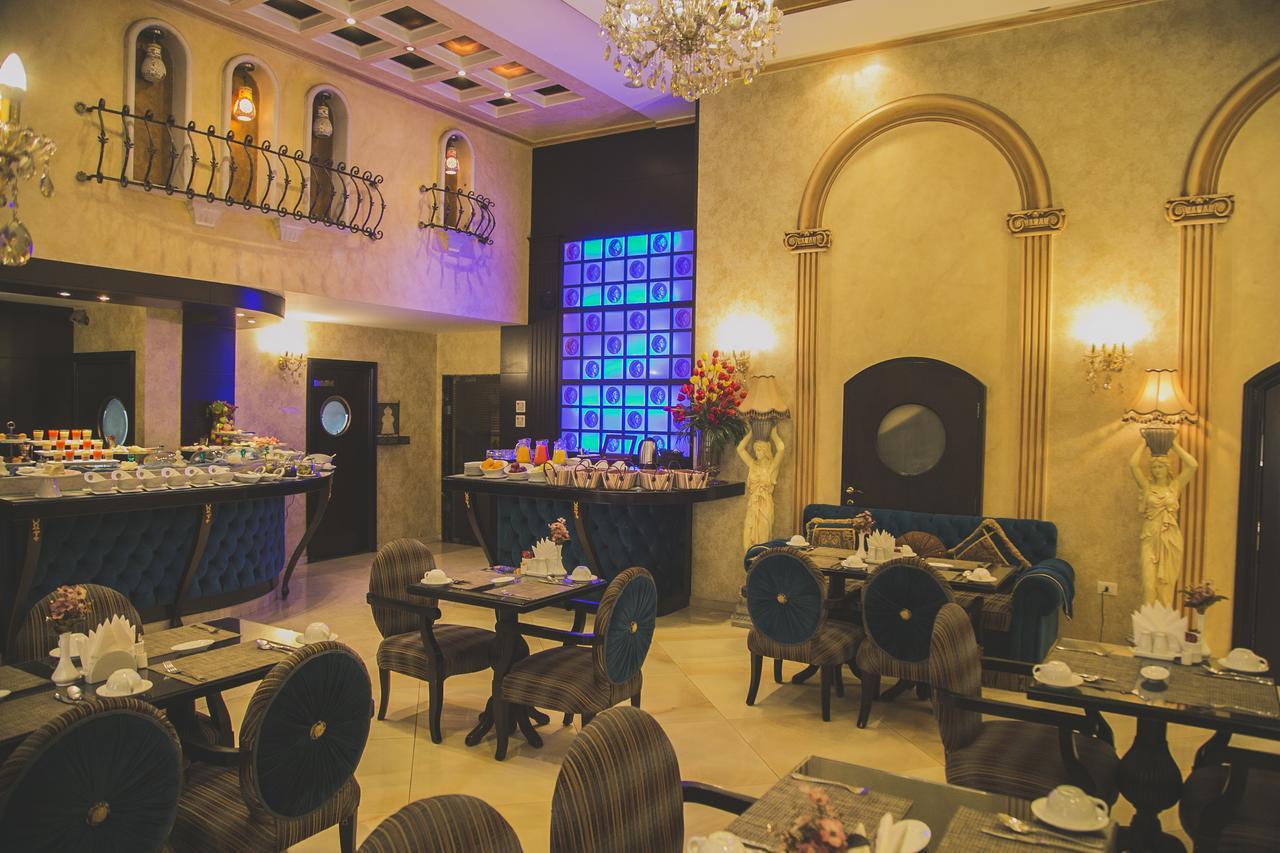 Queens Suite Hotel Beiroet Buitenkant foto