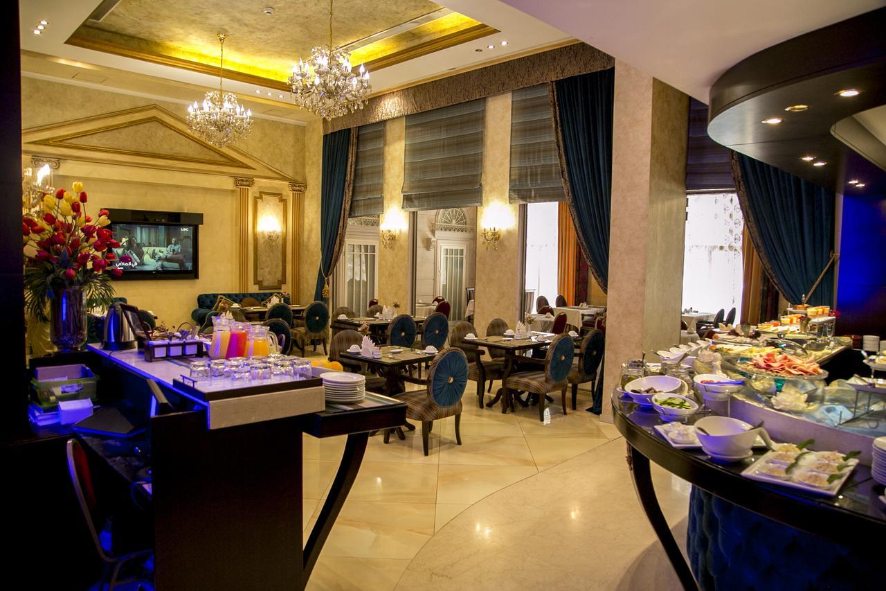 Queens Suite Hotel Beiroet Buitenkant foto